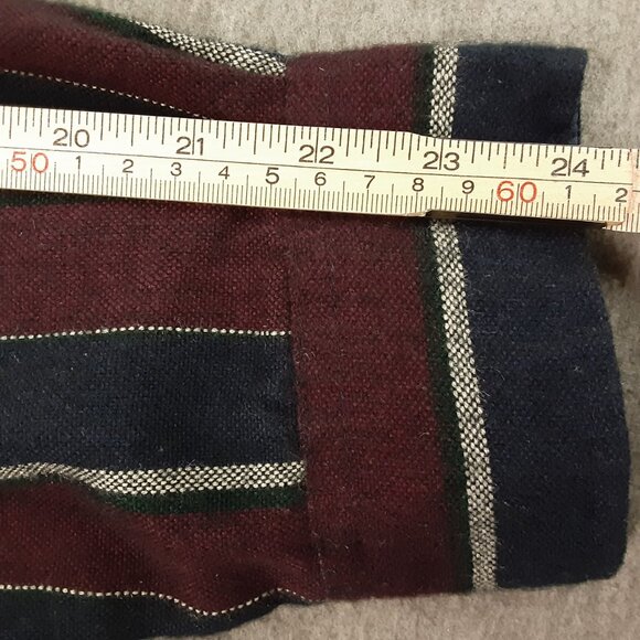 David Taylor Men's Shirt Size LT, 100% Acrylic, Long sleeve, Button down, soft - Picture 4 of 6